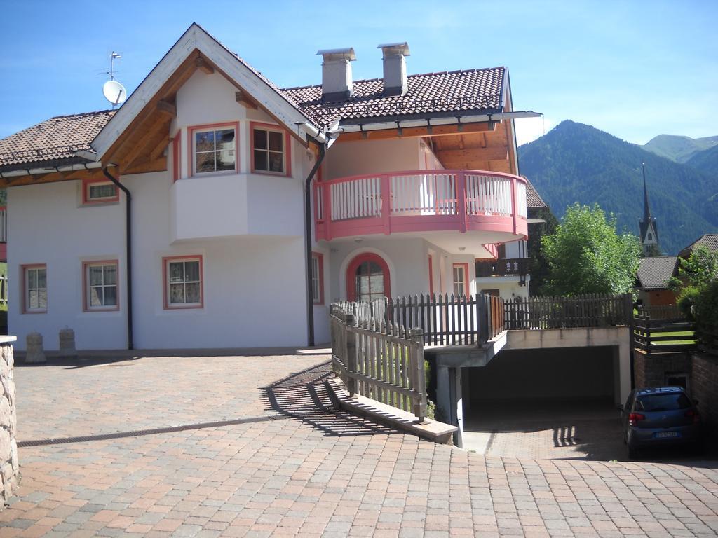 Villetta Enrosadira Vigo di Fassa Luaran gambar