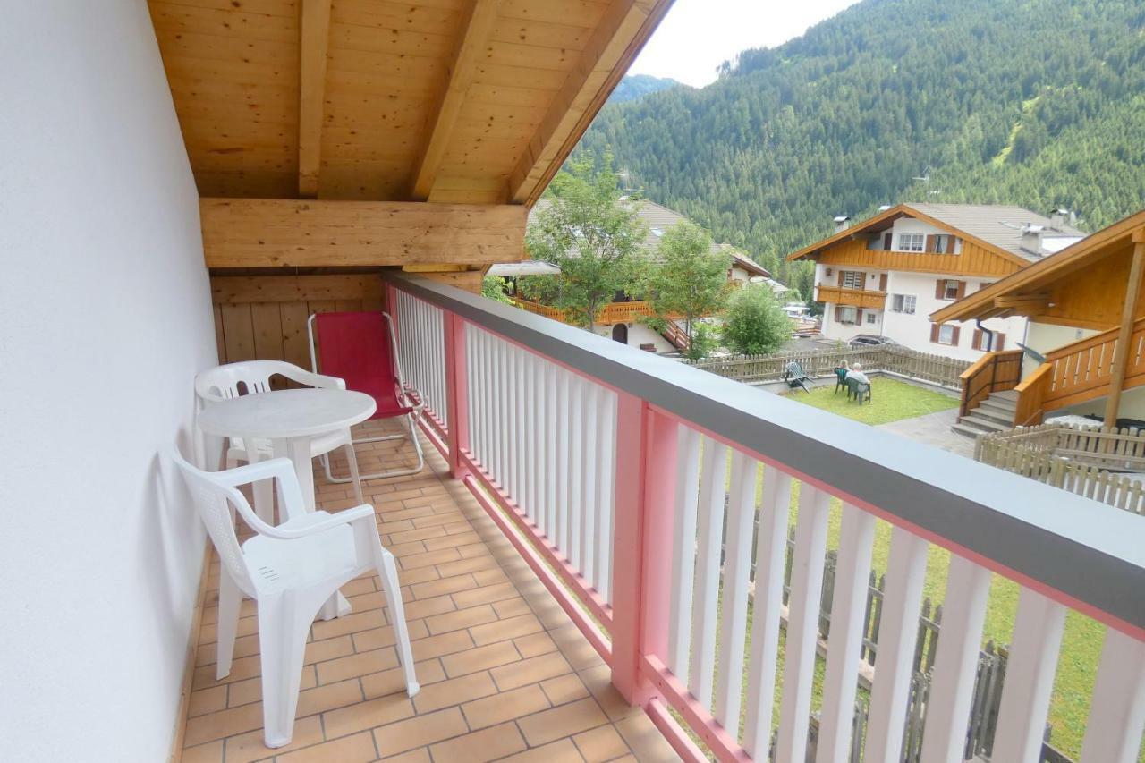 Villetta Enrosadira Vigo di Fassa Luaran gambar